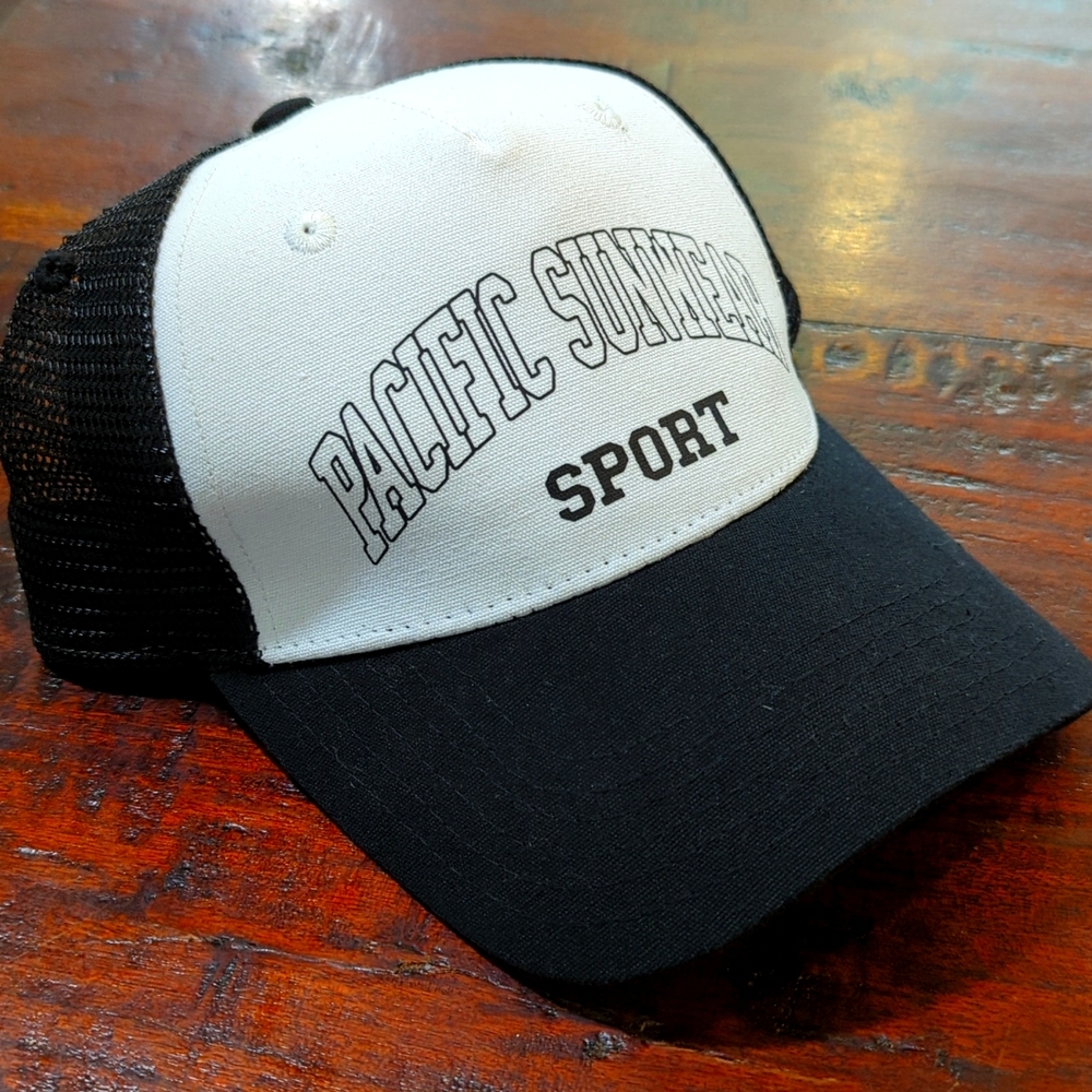 Pacsun trucker hat Black White NWOT snapback